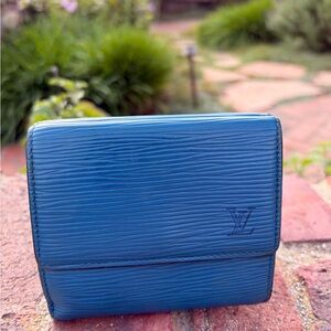 Louis Vuitton Epi Leather Doublesided Wallet Authentic 1995 DateCode